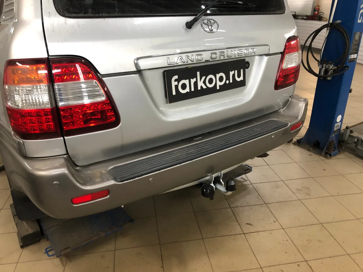Фаркоп Galia для Toyota Land Cruiser J100 VX 1998-2008 T050A в Самара Фаркоп Galia для Toyota Land Cruiser J100 VX 1998-2008 T050A в Самара