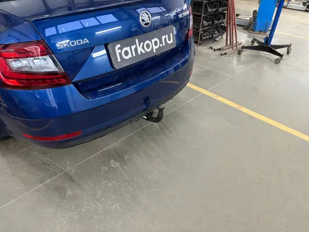Фаркоп Steinhof для Skoda Octavia 2012-2020 V-063 в Самара