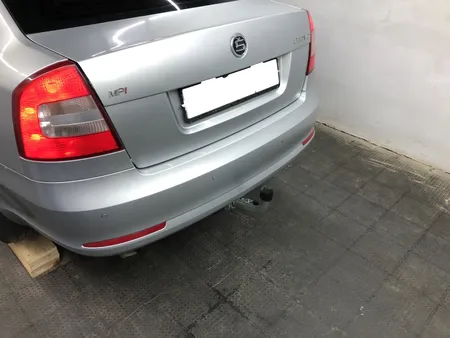 Фаркоп Galia для Skoda Octavia (лифтбек, универсал, вкл. Scout) 2005-2013 S086C в Самара