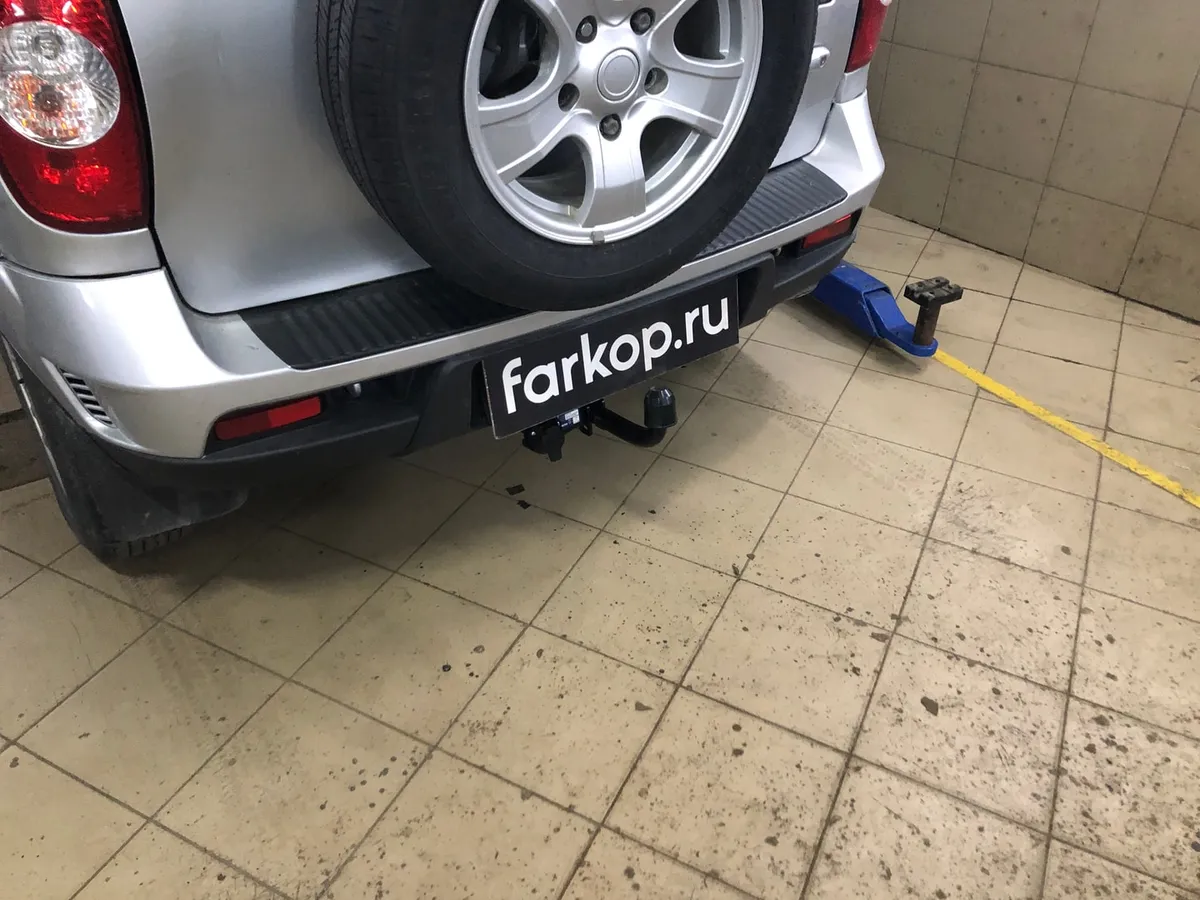 Фаркоп Berg для Chevrolet Niva 2002-2020 F.6016.003 в Самара Фаркоп Berg для Chevrolet Niva 2002-2020 F.6016.003 в Самара