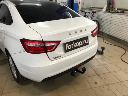 Фаркоп Berg для Lada Vesta (вкл. Cross) 2015-2022 Арт. F.6012.003 F.6012.003 в Самара