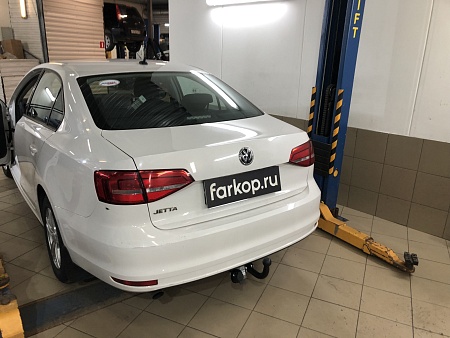 Фаркоп Лидер Плюс для Volkswagen Jetta 2010-2019 V123-A в 