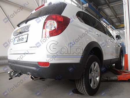 Фаркоп Galia для Chevrolet Captiva 2006-2016, (запаска снизу) C060C в 