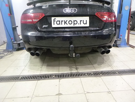 Фаркоп Auto-Hak для Audi A5 (кроме S-Line, S5, RS5) 2007-2016 A 23 в 