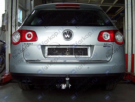 Фаркоп Galia для Volkswagen Passat (седан, универсал, 2WD,4WD) 2005-2010 V062A в 