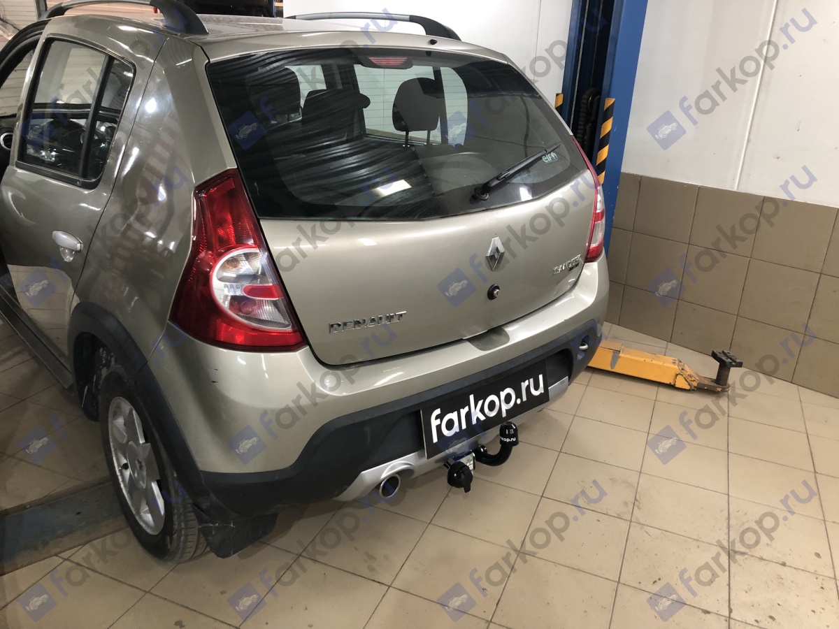 Фаркоп Лидер Плюс для Renault Sandero Stepway 2008-2014 R110-A в 